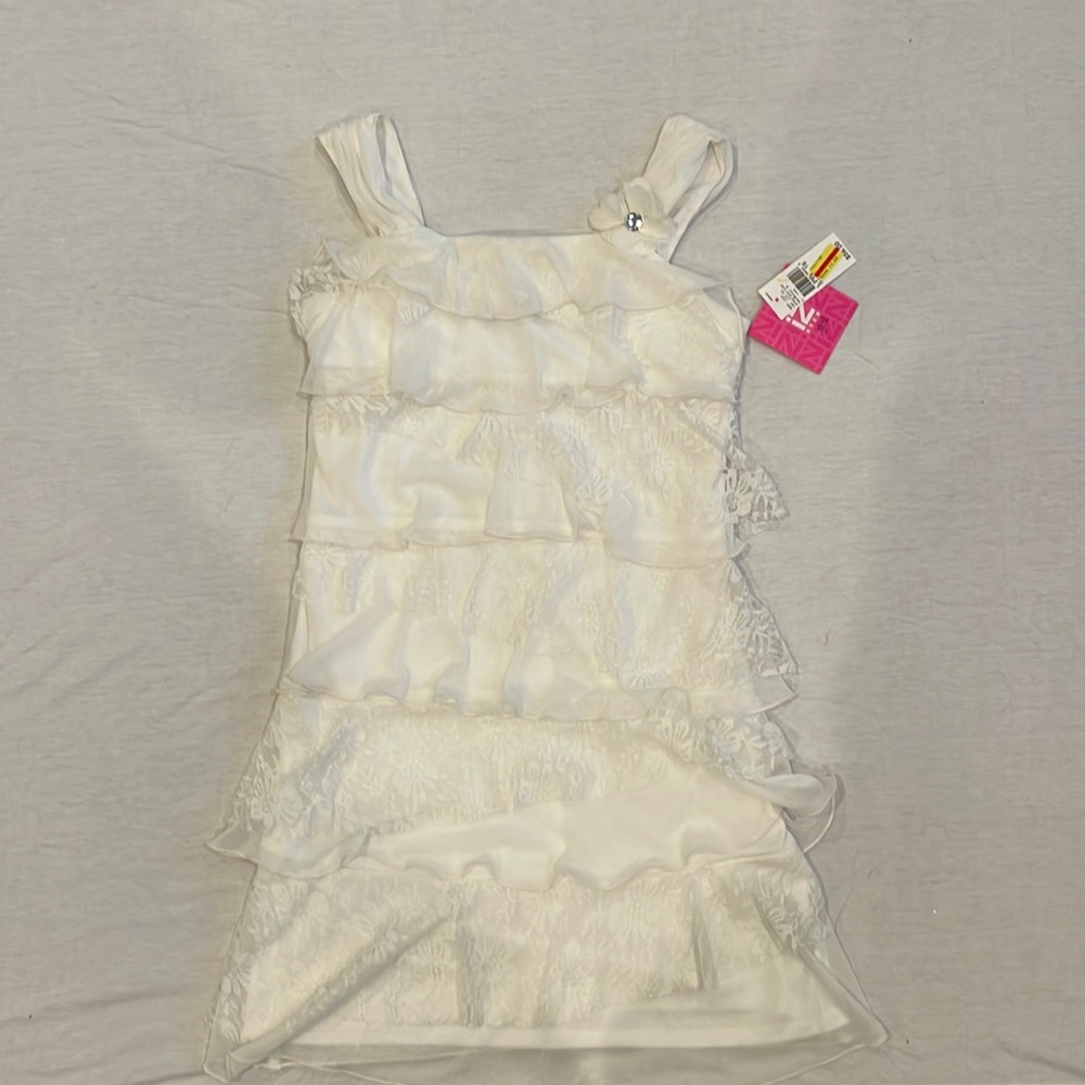 Iz Byer kids dress size 16, white. Floral flows dress